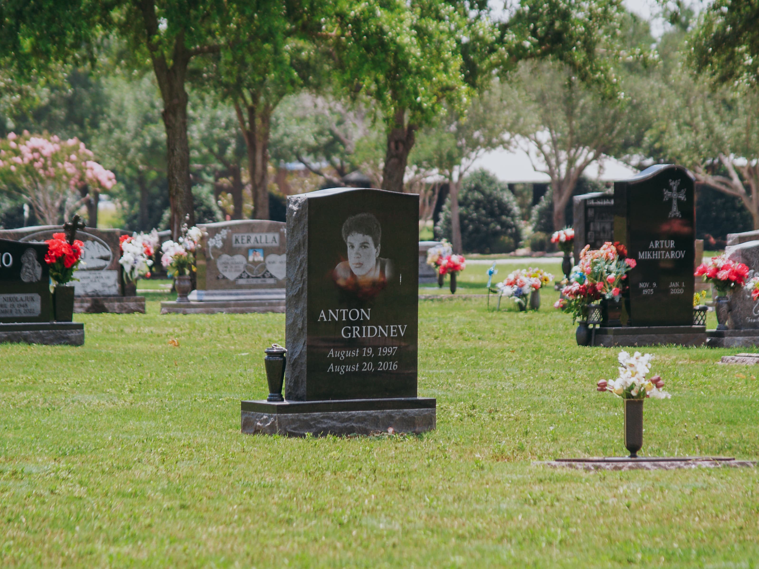Simple Elegance Memorial Bench - View 1